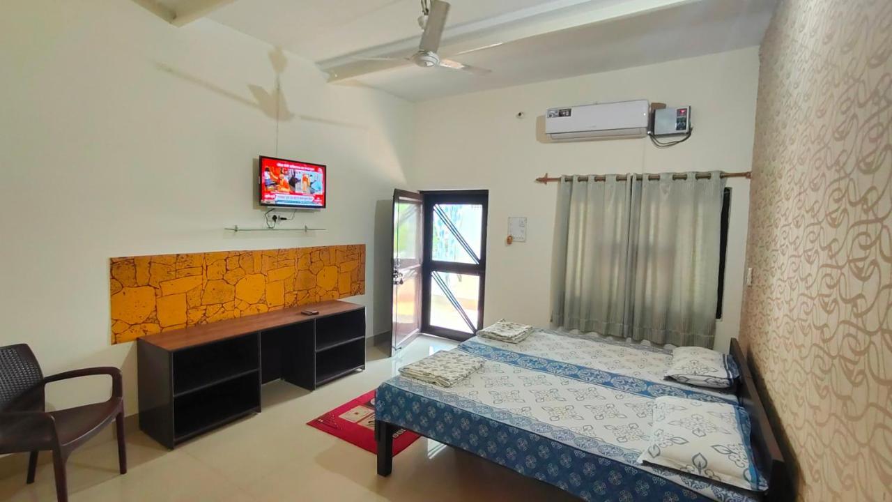 Iora Guest House Bharatpur Exterior foto